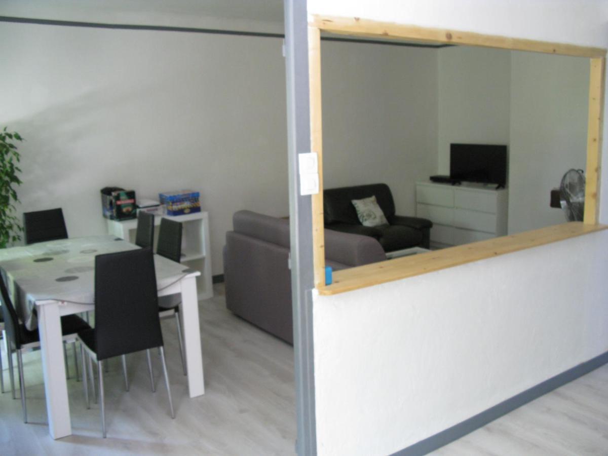 Location& Gites Sarrians Buitenkant foto